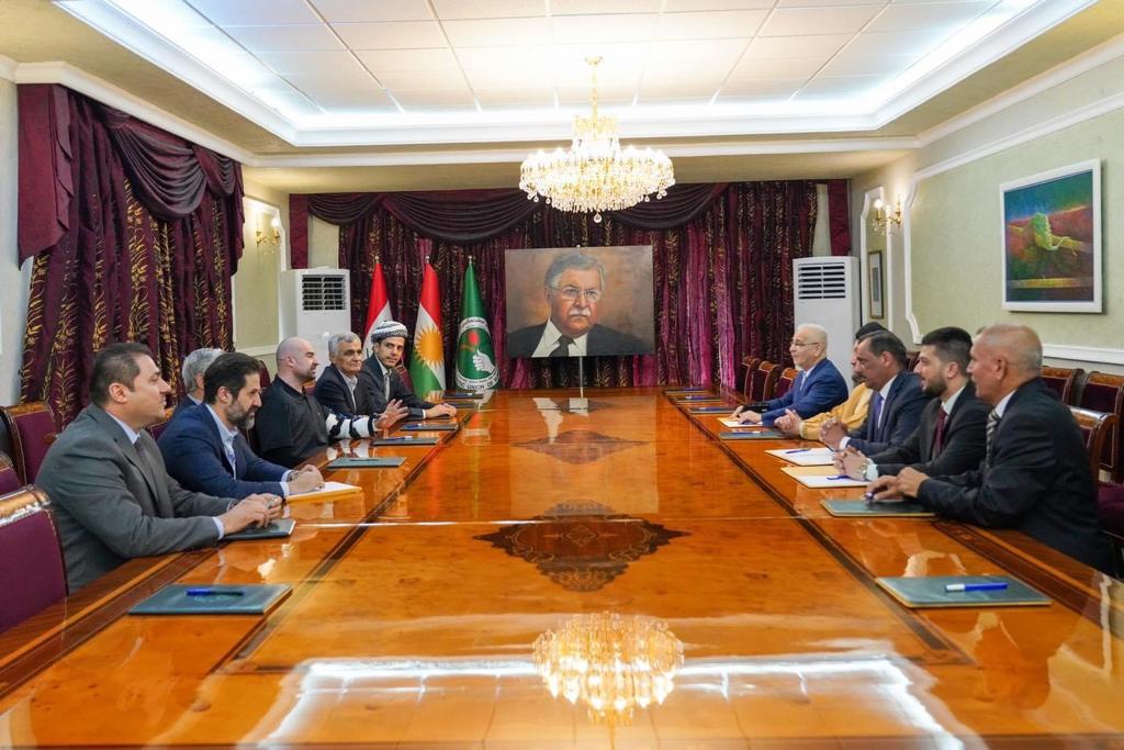 LIbrahimahmed's tweet photo. #Bafel_Jalal_Talabani, the President of the Patriotic Union of Kurdistan, received #Sayyid_Ammar_al_Hakim, the leader of the National Wisdom Movement, in Dabashan.
#Qubad_Talabani
#Rafaat_Abdullah
#Shalaw_Ali_Askari
#Darbaz_Kosrat
#Salar_Sarhad
#Dabashan https://t.co/UJQ1kR7nJM