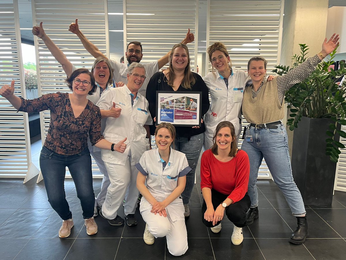 Supertrots op het G-COMAN team met de implementatie van geriatrisch co-management op de dienst traumato! Winnaar van de Juliette Vanderschueren publieksprijs 2023! <a href="/UZLeuvenNursing/">UZ Leuven Nursing</a> <a href="/accentvv/">accentVV</a> #NursesDay2023