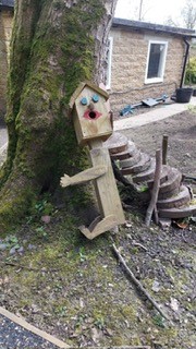 rsagroup's tweet image. Here are some more photos of colleagues in Halifax supporting their local #Skillshop Day Centre in the gardens. A huge thank you to all of our volunteers, we look forward to returning again soon! ❤️ 

#Volunteering #Insurance #Halifax