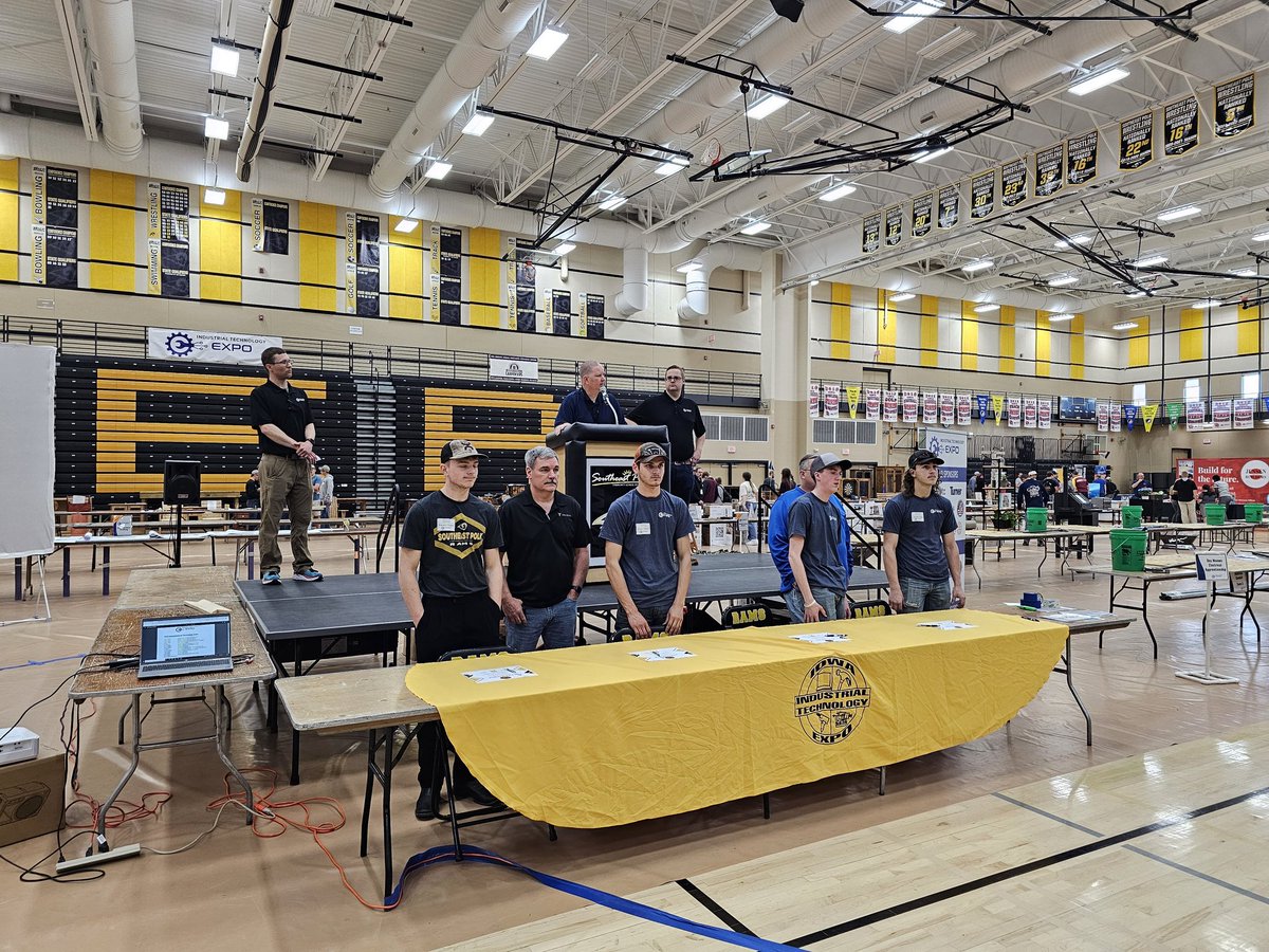 Signing Day for our Registered Apprentices at Industrial Tech Expo.  Thanks to @TrivistaTrucks and <a href="/BrownLease/">Lease Brown</a> #1SEP #SEPHS