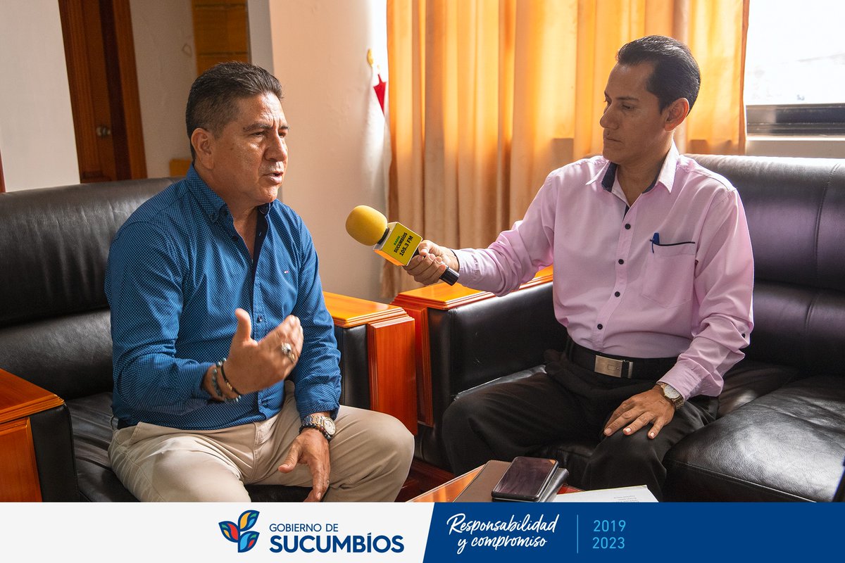 Amado Chávez dialogó con el radiodifusor Víctor Gómez, en una entrevista a través de Radio Sucumbíos en su programa “Sucumbíos en Transición”, donde abordaron temas de interés provincial sobre la ejecución de importantes proyectos viales, sociales y productivos. #VivirMejor