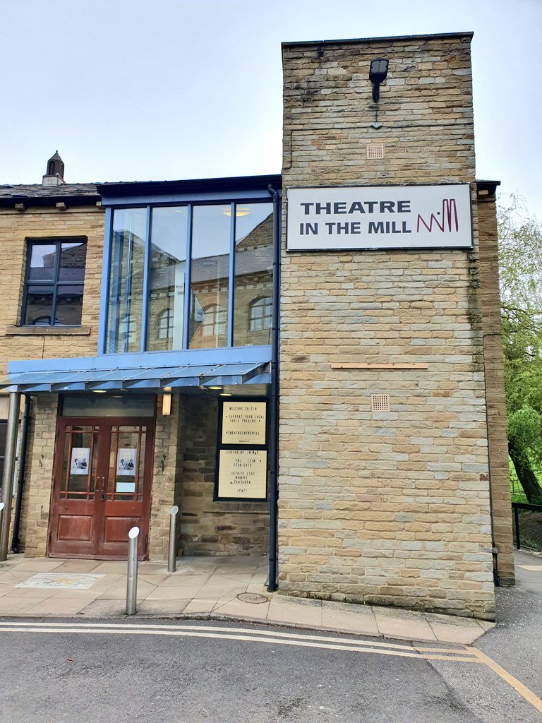 Proto-type tweet media