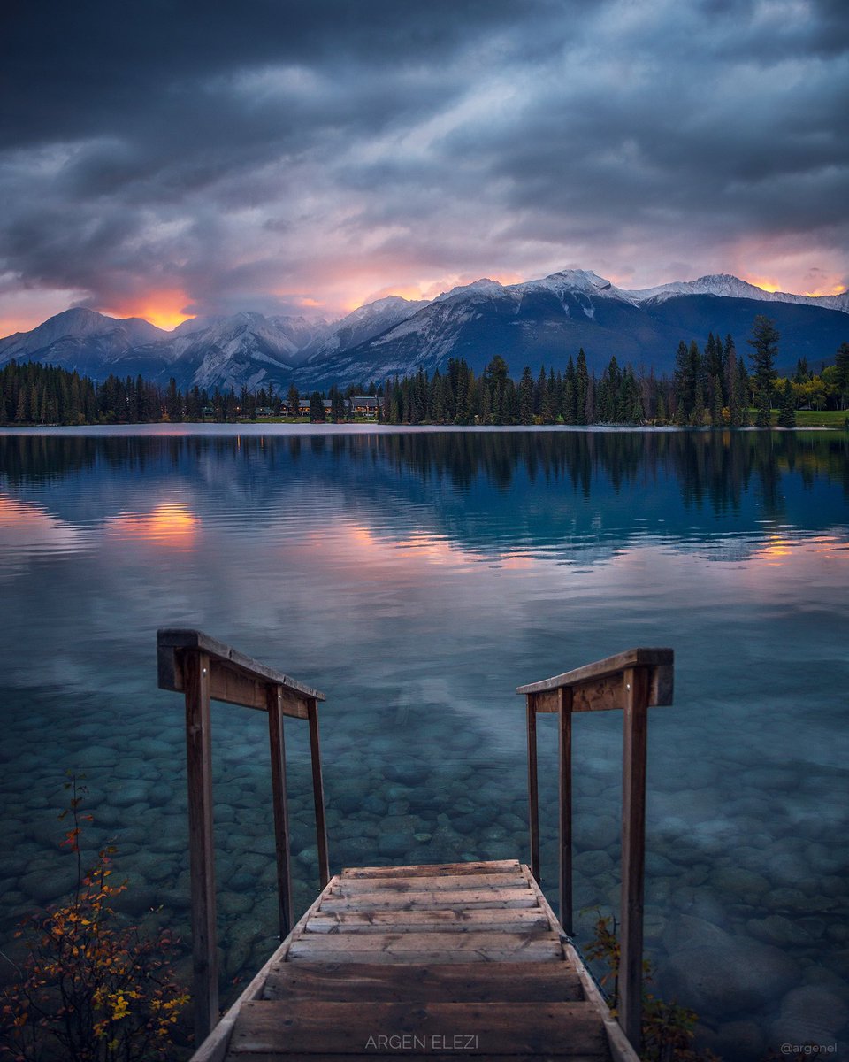 A dreamy morning in Jasper ✨ 🌅

#canada #myjasper #jasperparklodge #jaspernationalpark #NFTCommunity #photography