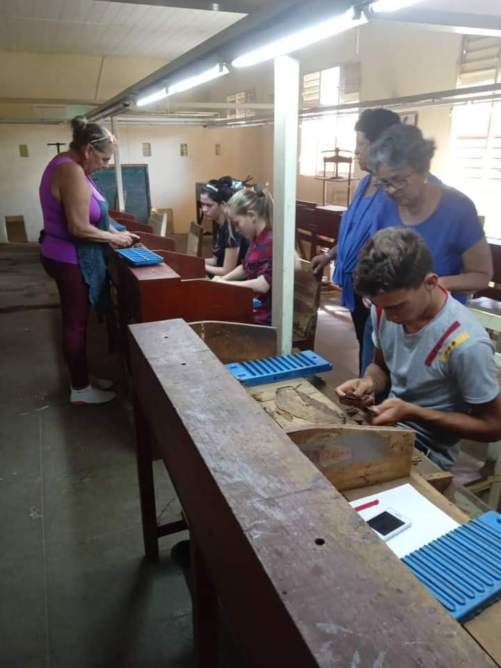 En #Cabaiguán el CP José Ramón Fuerte se ha insertado en la estrategia docente productiva que impulsa el MINED logrando la integración de la institución con entidades productivas locales, #SanctiSpíritusEnMarcha PorUnaEducaciónDeCalidad