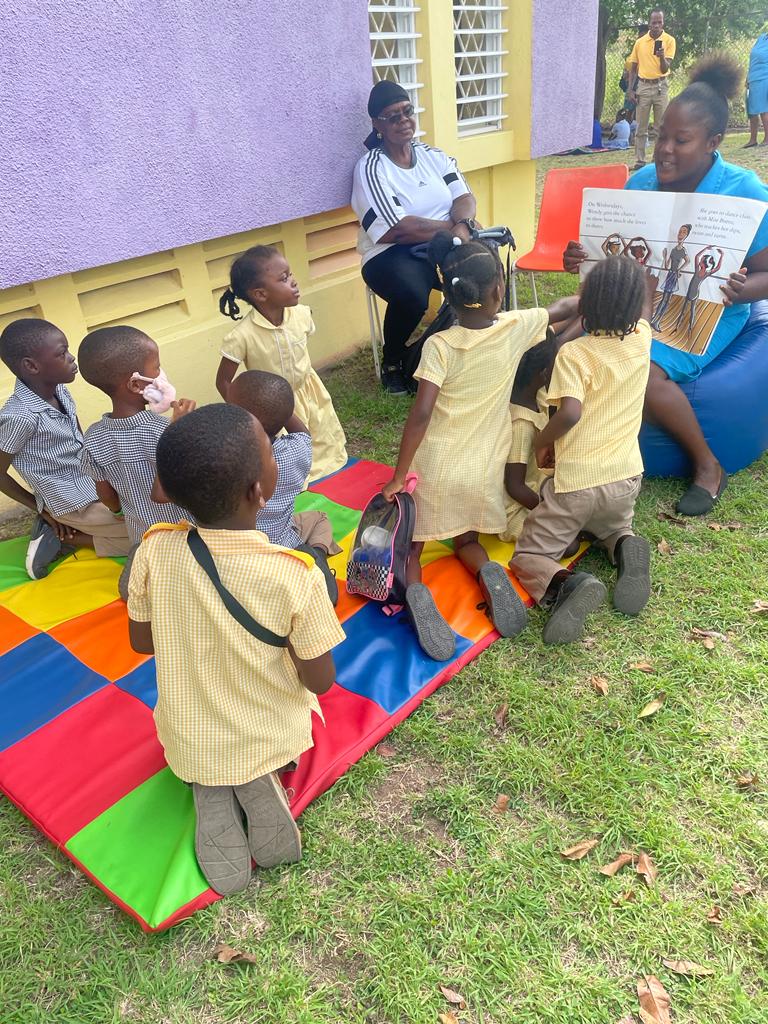 Shereca A. Rowe (@a_sarowe) on Twitter photo ECC Read Pon Di Cawna at the Clare Mc Whinnie Memorial Library in Zone 43. <a href="/GrantShaunette/">Shaunette Grant</a> <a href="/sakibede/">Andrea Edwards-Brown</a> <a href="/TavinaBrown1/">Tavina Brown</a> <a href="/anesiea/">Anesiea</a> #ReadingMatters #12StandardsMatter #ECCPanDiCawna ECC Read Pon Di Cawna at the Clare Mc Whinnie Memorial Library in Zone 43. <a href="/GrantShaunette/">Shaunette Grant</a> <a href="/sakibede/">Andrea Edwards-Brown</a> <a href="/TavinaBrown1/">Tavina Brown</a> <a href="/anesiea/">Anesiea</a> #ReadingMatters #12StandardsMatter #ECCPanDiCawna