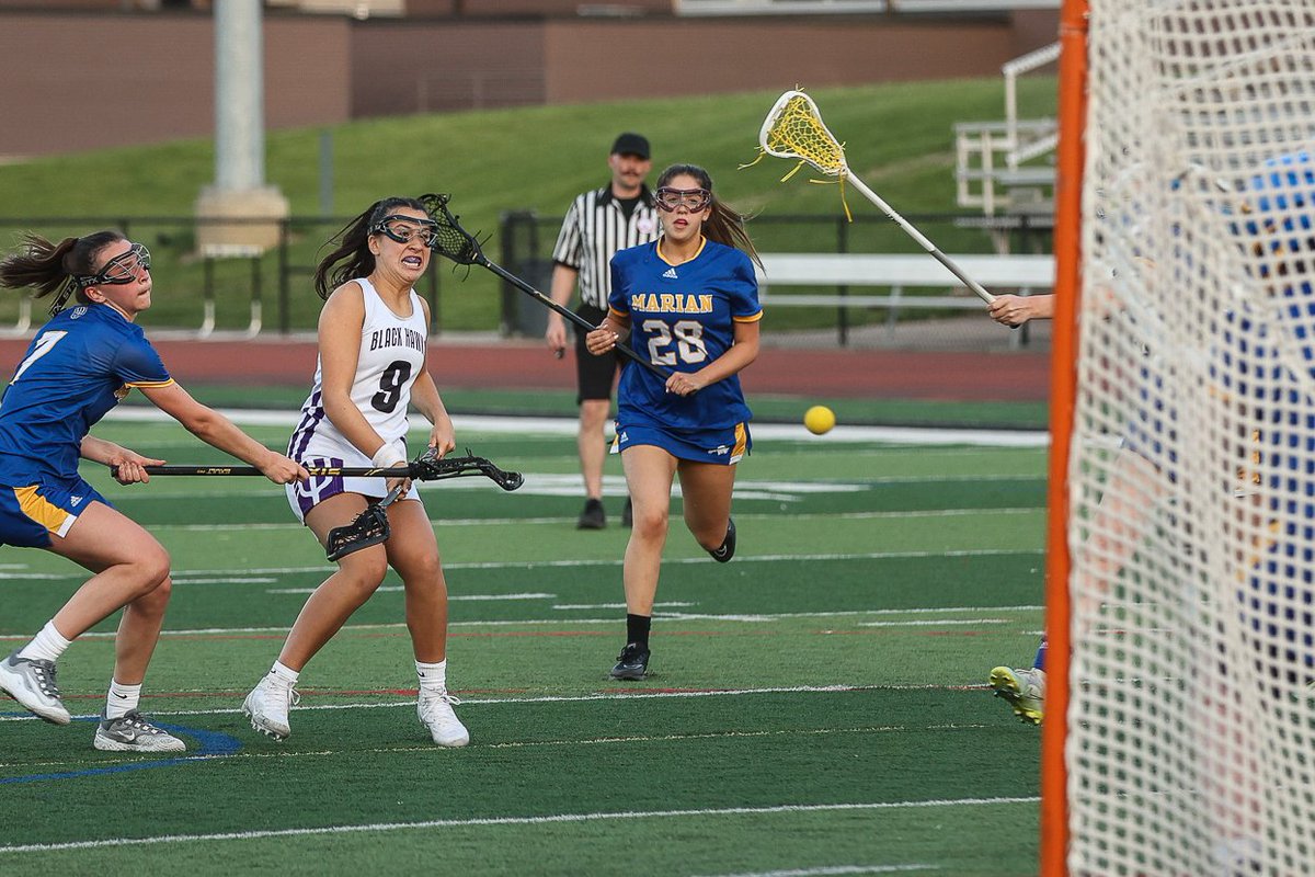 SusanAdamsPhoto's tweet photo. Huge 18-4 win over Marian last night for the @BloomfieldWLAX  Black Hawks! Keep it up! 📸https://t.co/eZfmgUsEzG
GO BLACK HAWKS! @BHHSSportsMed @hills_hawks https://t.co/osZvnwXyrn