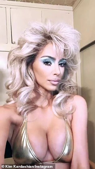 People beat me because im pig whore.
Abuse me show no mercy 
Milk in my udders 
Hangs with the drug dealers and thugs 
No limit pig 🐖