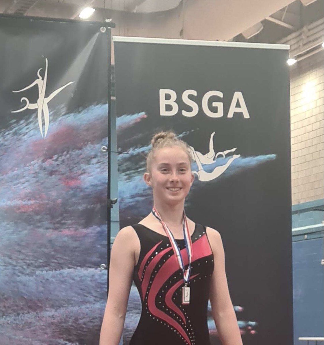 A huge congratulations to our super gymnast Polina who won a Silver medal at the National Gymnastics Tumbling finals held in Stoke on Trent on Wednesday. She competed against 23 other gymnasts and performed 3 excellent tumbling routines! Congratulations Polina! 🙌🙌👌