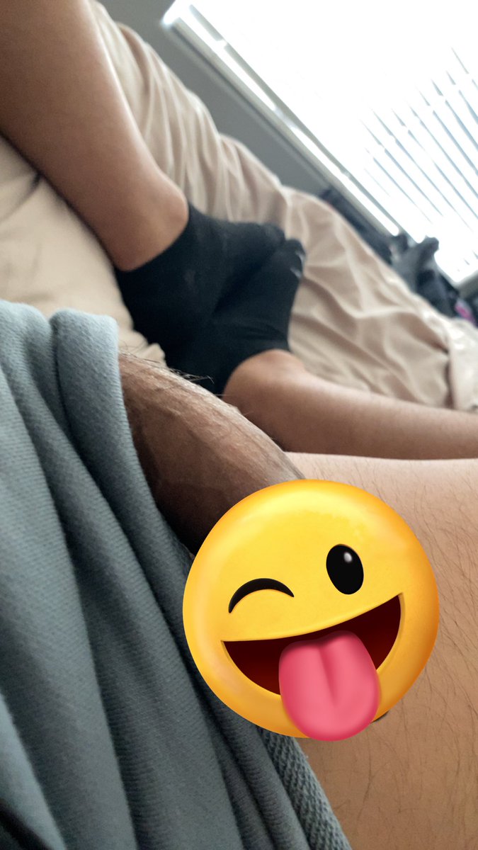 pup_lv's tweet photo. Good morning 😜
#nsfw #morningwood #socks #bi #pansexual #feet #gay #bilatin #zaddy #snapchatleak #gayhairy https://t.co/GXARl1gZA3
