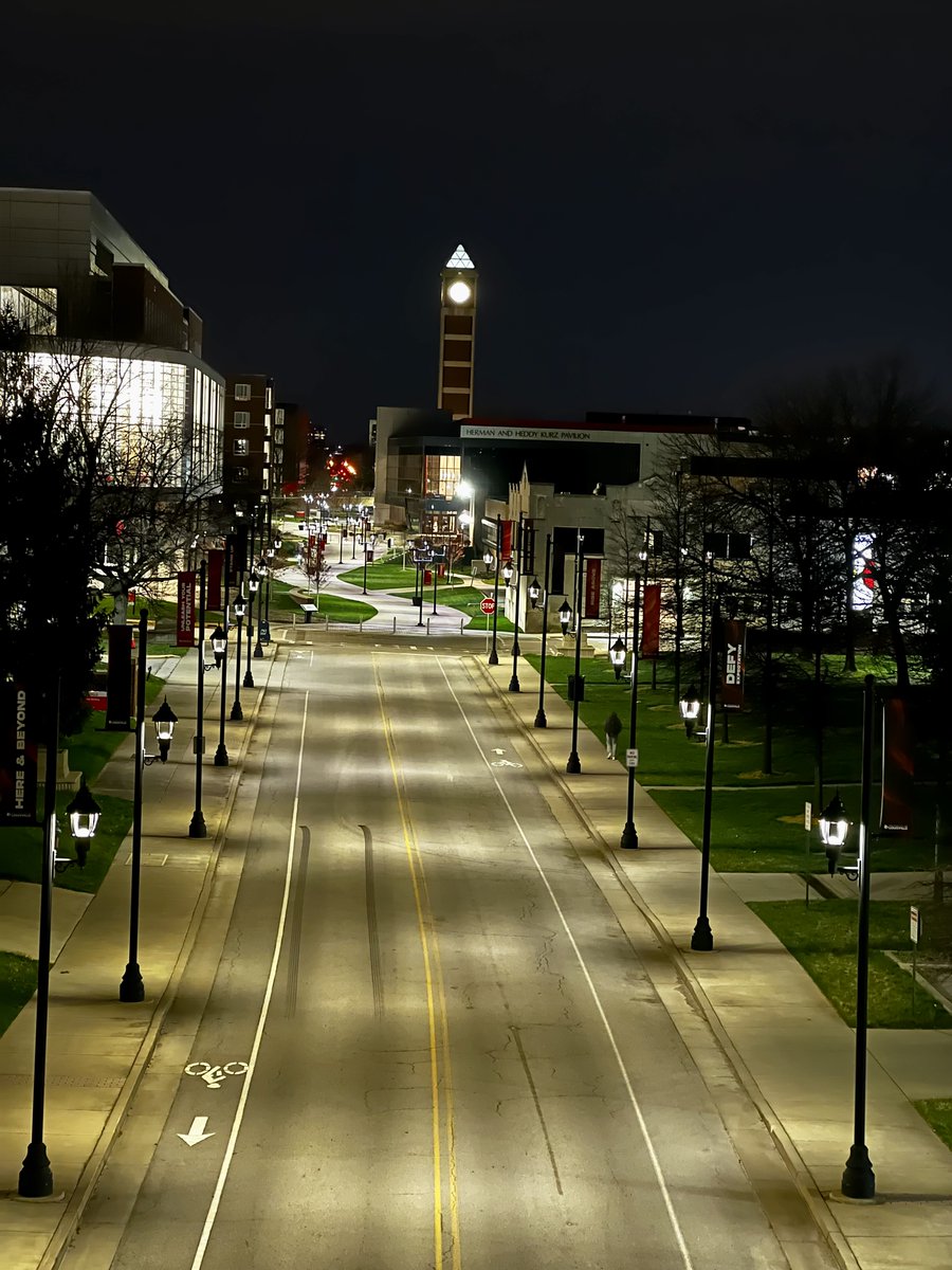 uofldelphi's tweet photo. You can check out all of the student works from this year's #CardinalsCreate Showcase in the online gallery at https://t.co/1HdH4jNDUW!
Special shoutout to student Ranga Teja Pidathala who was recognized for capturing this photo of @uofl campus on a Saturday night. #UofL https://t.co/YM7v8Ic3my