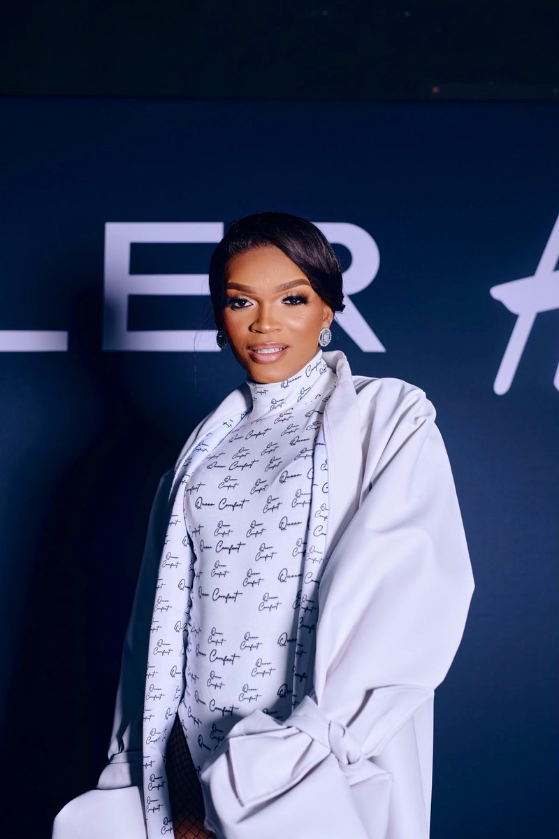 YayaRSA's tweet photo. Pretty &amp; Intentional 
📷: @king_henry_iiv 
💇‍♀️💄: @MissBoene https://t.co/wuERB3NUjZ