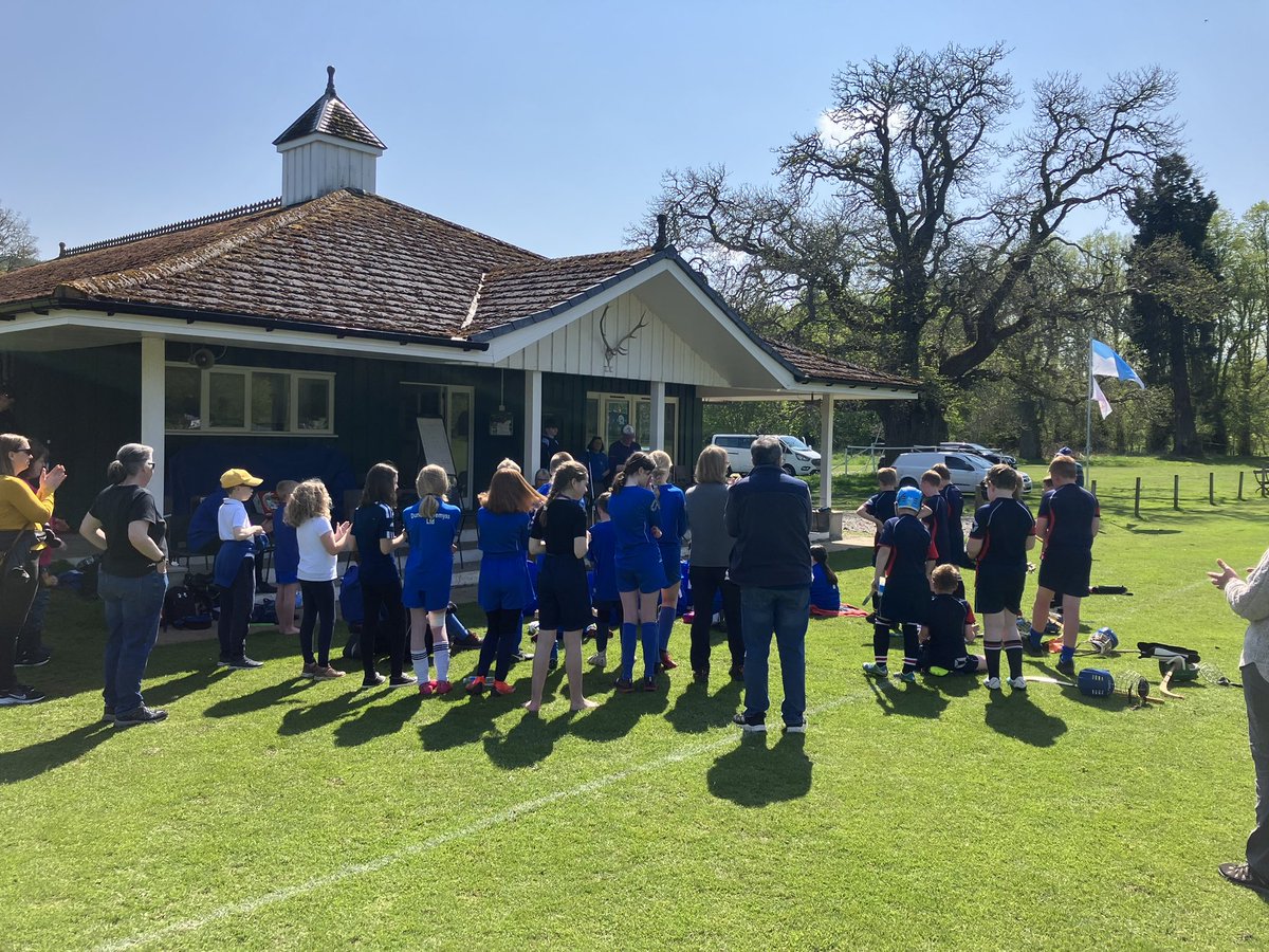 Fab day in Strathpeffer at Eoghans Gaelic shinty festival! Great to see 6 teams there….and the sun was out which was a bonus, fantastic work. Y Eoghan providing this opportunity! #shinty