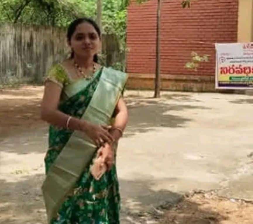 sidusri04's tweet photo. ప్రభుత్యం ఇప్పటికైనా మా యొక్క  న్యాయమైన హామీ తొందరగా అమలుపరచాలని కోరుకుంటున్నాను. విధి నిర్వహణలో చనిపోయిన కుటుంబాలకు ఆదుకోవాలి. https://t.co/o8GkgUTbkp