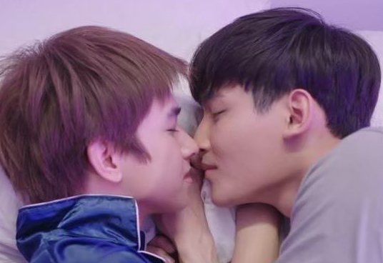 Alka89x's tweet photo. A couple that can be tender or passionate... You feel their love🥹

#fluke_natouch #โอห์มไง #OhmThitiwat #OhmFluke #โอห์มฟลุ้ค #LoveAt9 #609BedTimeStory https://t.co/CXET76d9RV
