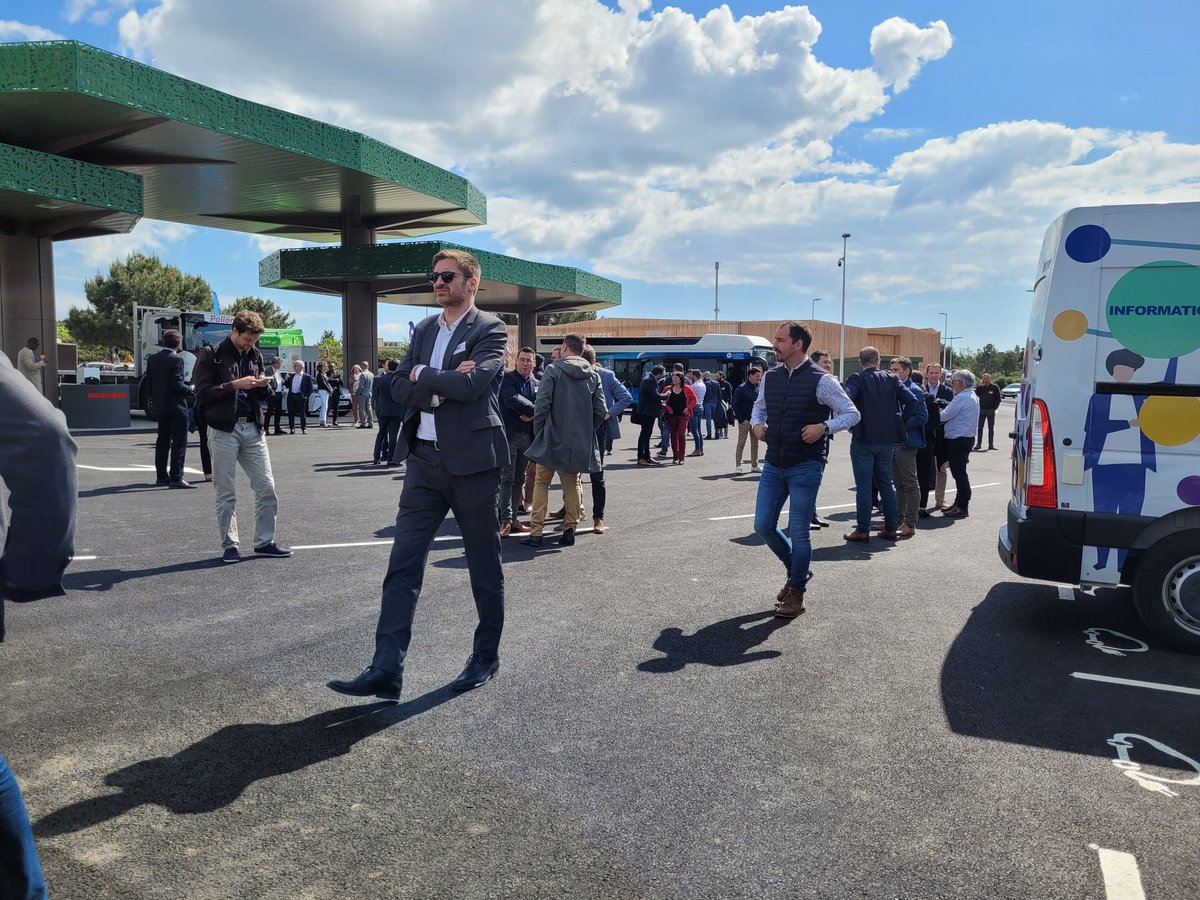Le réseau vendéen s’enrichit d’un nouveau point d’avitaillement en #bioGNV, #hydrogène vert et électricité verte pour tendre vers une #mobilité propre des #entreprises, des collectivités et des particuliers. 
Avec @SyDEV_85 <a href="/a_leboeuf/">Alain LEBOEUF</a> @LaurentFavreau
#transitionénergétique #enr