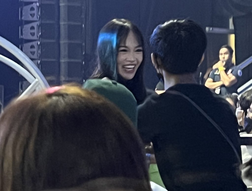 cupidnate's tweet photo. AND OFC WE GOT HERE OUR NATE'S NO.1 SUPPORTER!!!! she must be sooo proud to see his bestfriend performing in a big stage and in front of big crowd too 🥺❤️ ano ng laban ko dyan si ac na yan e CHARHSBSHWHSHWHS ily AC and nate ❤️ https://t.co/lEiDWwJMji