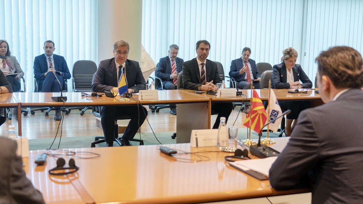 Bujar_O's tweet photo. Just met with the #BiH Parliament representatives to discuss progress on #ruleoflaw, democratic governance &amp; #mediafreedom. As the @OSCECiO, I am grateful for the good partnership @OSCE enjoys with the #BiH &amp; I underlined the @OSCEBiH continued support on reform priorities. https://t.co/PtxzxGWAPZ