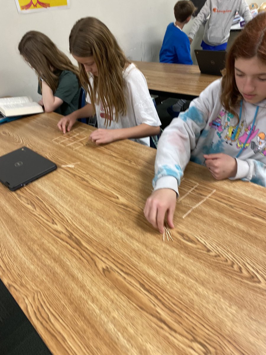 JessMatousek's tweet image. As we wrap up the week and get ready for 6th grade camp. We ended with some problem-solving, trivia’s and collaboration challenges 💪 🧠 @HarmonPrincipal  @APHarmonMS #collaboration #problemsolve