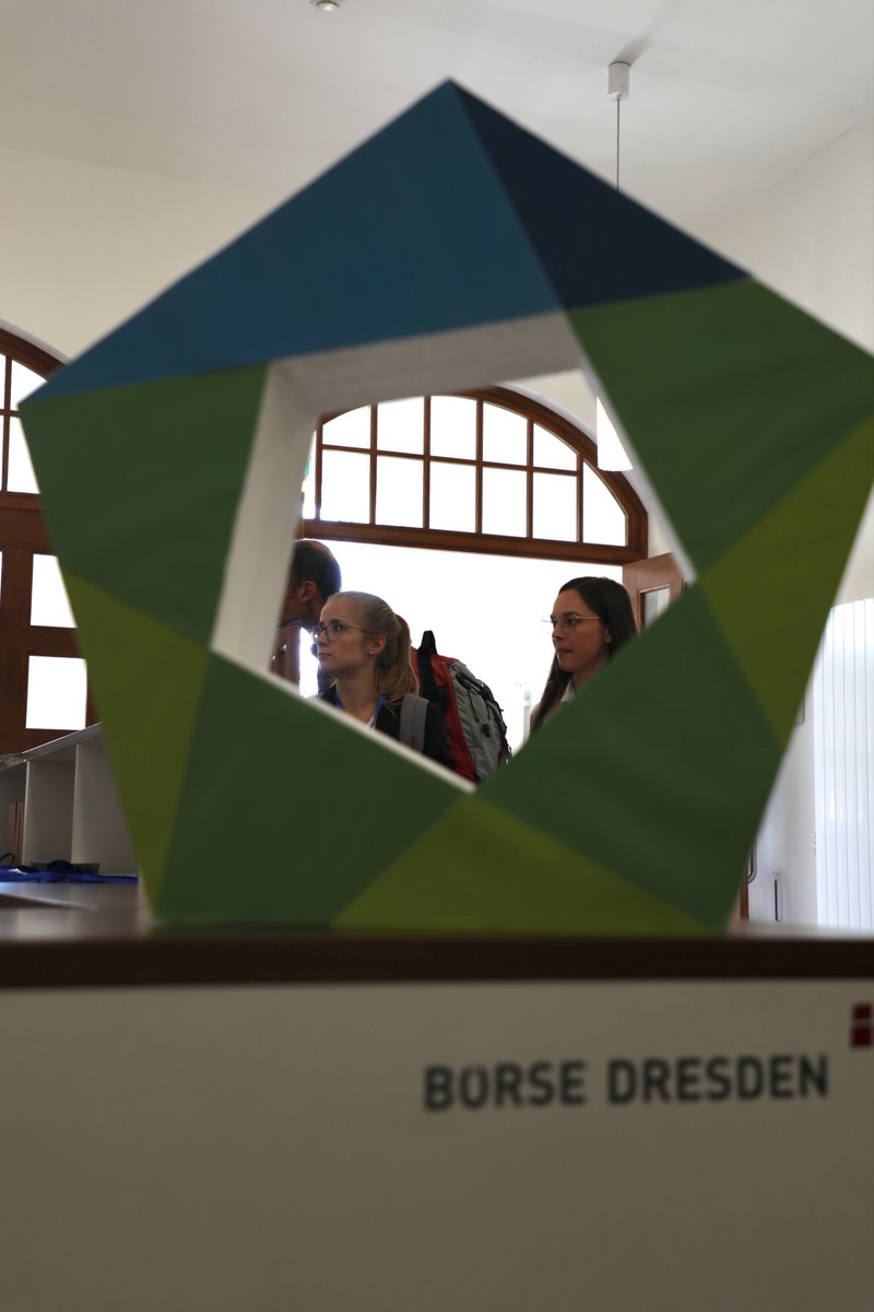 EKFZdigital's tweet photo. Great to meet all @BMBF_Bund #C4F #SEMECO project partners at @MESSE_DRESDEN +being part of @6gLife #dcf23. Our vision is to revolutionize the medical electronics industry and to accelerate the pace of innovation for smart medical devices and implants https://t.co/ddNUq3vFQ9 https://t.co/59D0DE2juj