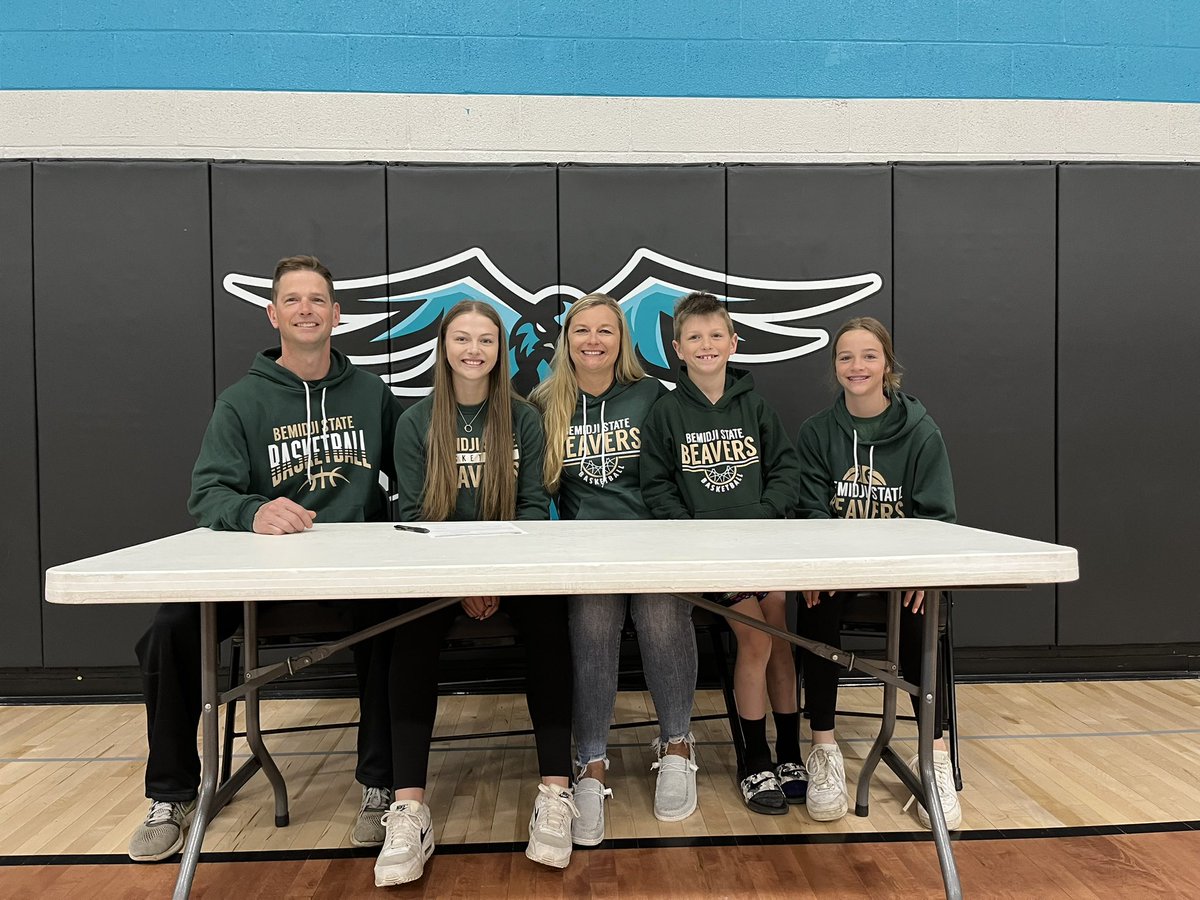 From Black and Teal to Green and White! 

Today, Kendra Syverson signed her letter of intent to play college basketball at Bemidji State University next season! 

We’re proud of you #21! 

#RollBirds  #GoBeavers
