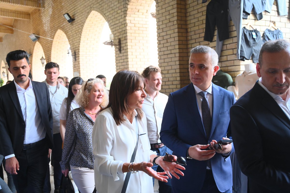 NyazAzeez's tweet photo. Thrilled to welcome Anne Hidalgo @Anne_Hidalgo, Mayor of Paris, Dr. Ali Dolamari @ali_dolamari, Kurdistan's representative in France, the Consul General of France in Kurdistan @O_Decottignies, and their delegation to Erbil Citadel this sunny Friday, 12th May 2023. Their presence has made today extraordinary. 
#ErbilCitadel