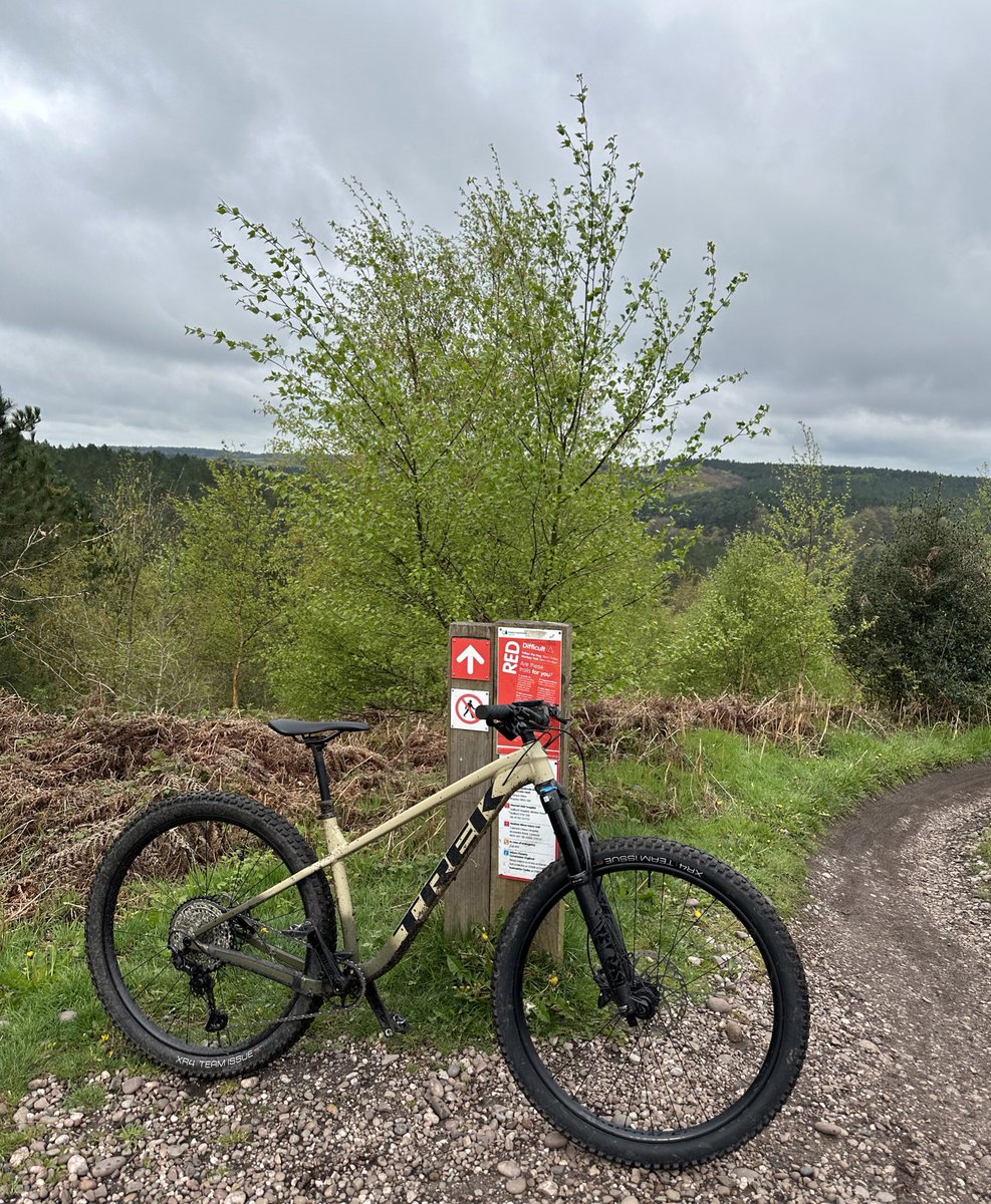 UKMTB_Chat tweet media