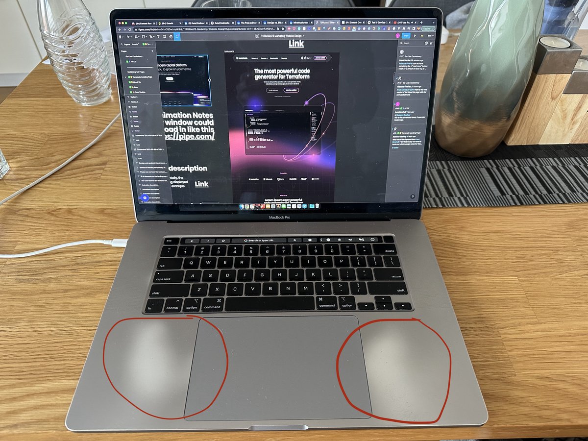 sorenmartius's tweet image. This is what a #MacBook Pro looks like after writing 25000 Commits in 3.5 years. 🤯

#coding #Isittheweekendyet