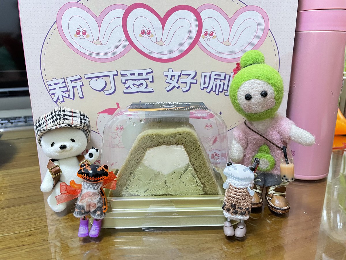 Lucia0509's tweet photo. 過了這麼多天
終於能好好紀錄一下今年生日
謝謝親朋好友的祝福與蛋糕🎂
希望大家都能平安健康順心❤️
#wonderfrog
#toro #kuro 
#honeybear https://t.co/agtWvZNpfA