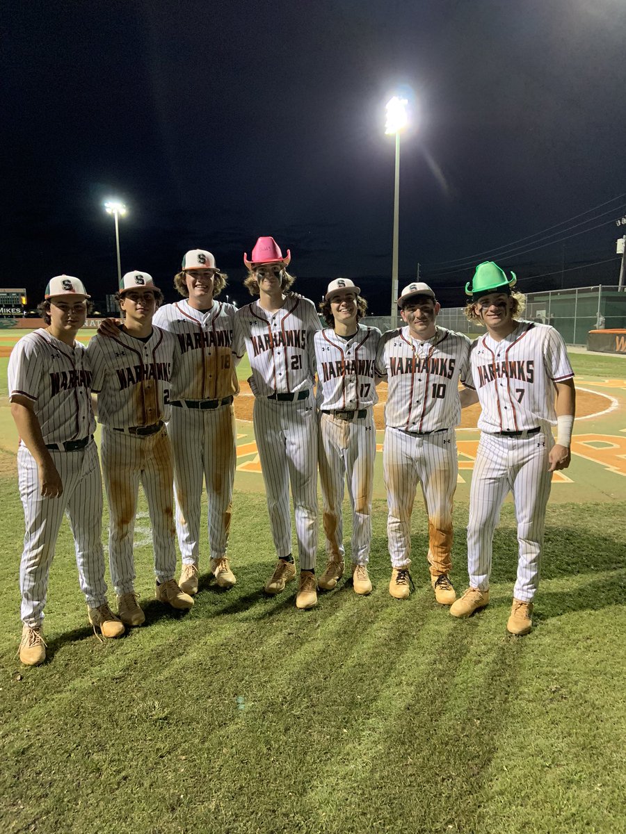 tylerrsaunderss's tweet photo. Beyond blessed for the opportunities I have been given these last 4 years with @WarhawksBB. With that being said can’t wait to continue my next chapter with @sunchiefbasebal 
Final season stats: .377avg 1.24era 76k’s
@_Jonesy2 @clambert4040 https://t.co/mOLhcunwvJ
