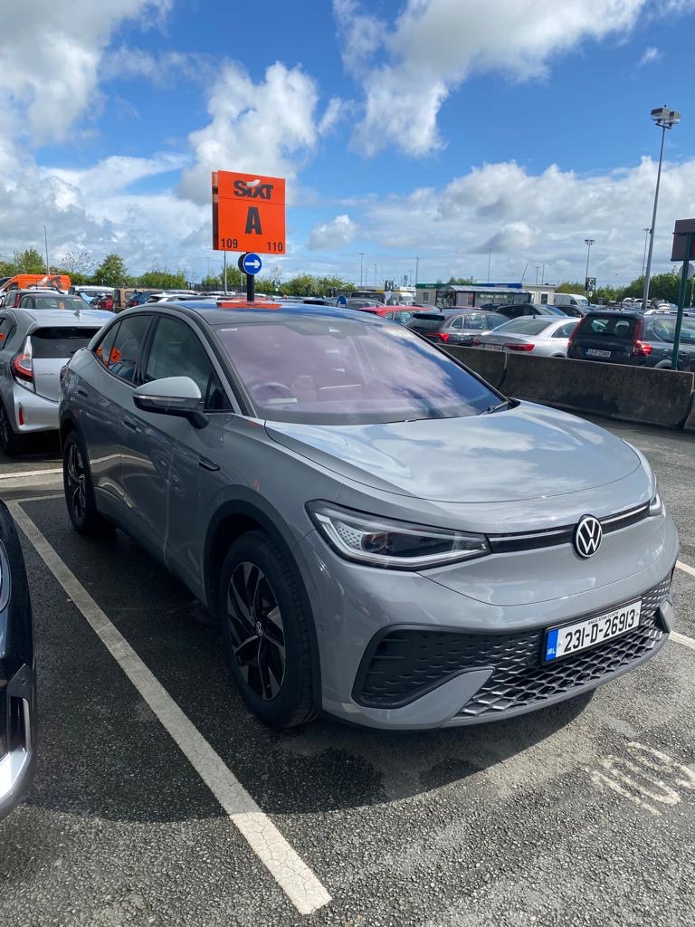 Sixt IE is going green🟢<a href="/VW/">Volkswagen</a> ID5 is now available to rent from our #Dublin city center location.