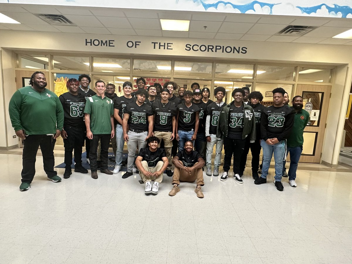 Naaman_Football's tweet photo. Had a great time spending time with our FUTURE RANGERS!!!! Can’t wait to have y’all out to our games!!! #WAM https://t.co/L1ohMCbEQk