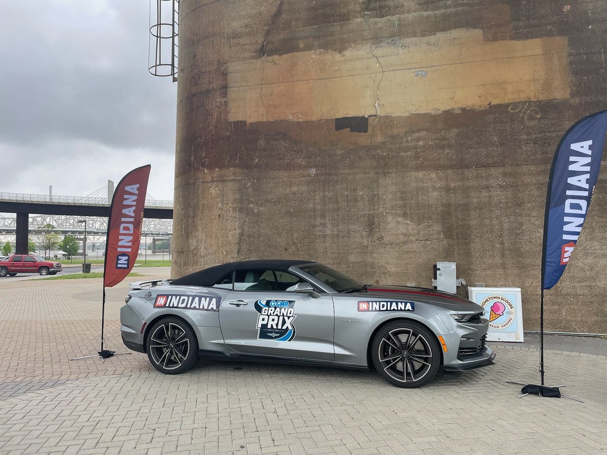 DBuskill's tweet photo. Visit Indiana is on the road again! Come out to Waterfront Park in Louisville, KY for day 6 of IN Indiana Week. If you are near downtown or just want some ice cream, visit my colleagues as they will be giving out free ice cream from Hometown Scoops from 11am to 1pm. https://t.co/kOsP0FWN2k