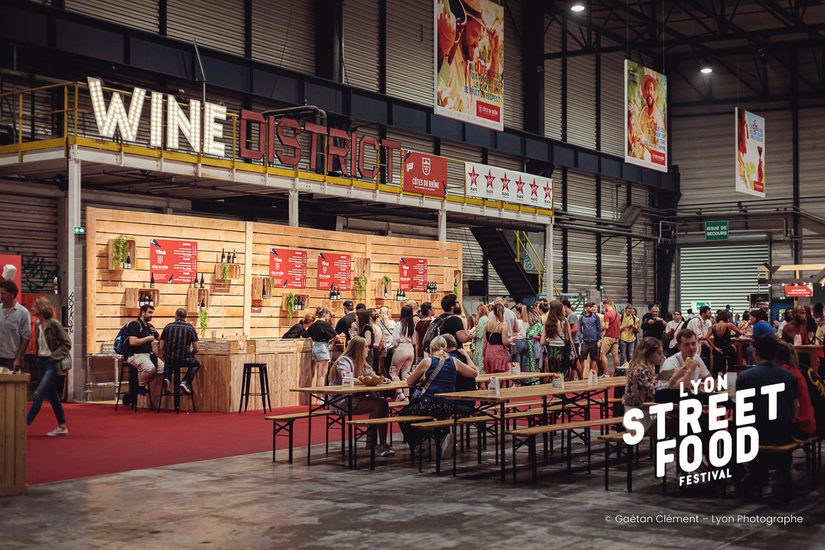 Lyon Street Food Festival, c’est 4 jours de fête autour d’une formule originale de Food, Wine, Culture Music &amp; Party !
Cette année, le festival aura lieu du 15 juin au 18 juin à Lyon aux anciennes usines Fagor Brandt.

cotesdurhone.com/lyon-street-fo…