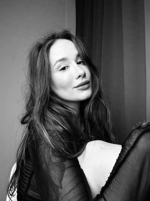 Let me distract you&hellip; 😏 #onlyfans #content #photos #findom #subscribers https://t.co/q3mwAfpt6c<a href="/tag/onlyfans"class="tags">#onlyfans</a><a href="/tag/content"class="tags">#content</a><a href="/tag/photos"class="tags">#photos</a><a href="/tag/findom"class="tags"><span>#findom</span></a><a href="/tag/subscribers"class="tags"><span>#subscribers</span></a>