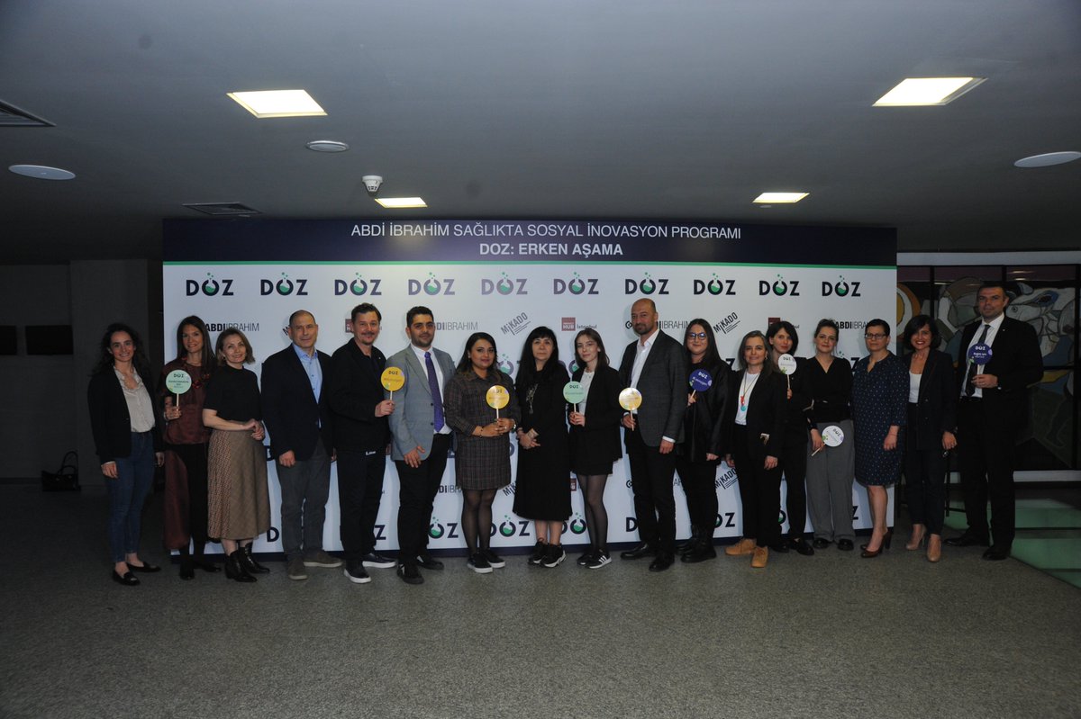 Dün Abdi İbrahim Tower’da gerçekleşen Doz: Erken Aşama Demo Day’in ardından bu güzel görüntüler kaldı! 😍 

Program yürütücümüz <a href="/abdiibrahimilac/">Abdi İbrahim</a> , partnerimiz <a href="/Mikado_info/">Mikado</a>, değerli jüri üyelerimiz, keyifli sunuculuğuyla heyecanımıza eşlik eden <a href="/goksemin/">göksemin gökalp özdemir</a>, finalistlerimiz ve +