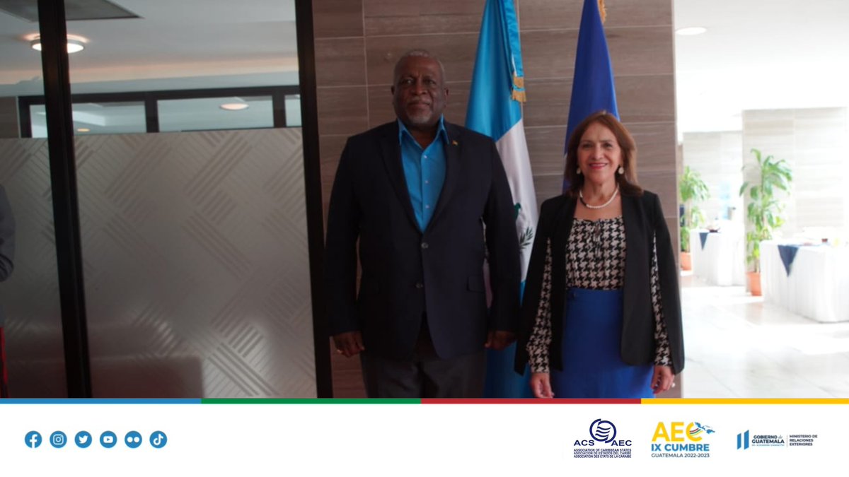IXCumbreAECGT's tweet photo. Guatemala le dio la bienvenida a Mark Phillips, Primer Ministro de Guyana, a la @IXCumbreAECGT. https://t.co/gFxadACnGQ