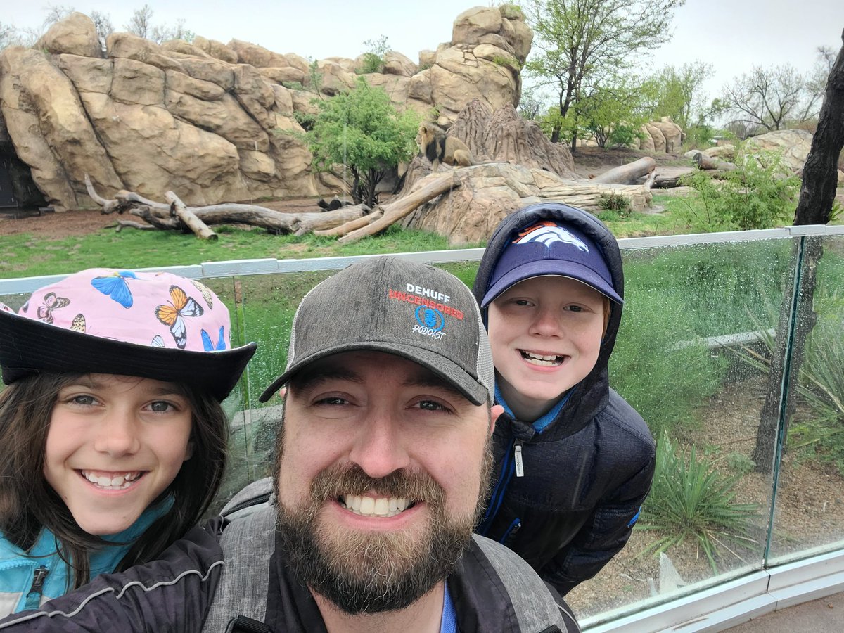 Perfect weather for the <a href="/DenverZoo/">Denver Zoo Conservation Alliance</a> ! <a href="/MileHighLife_CO/">Mile High Life</a>