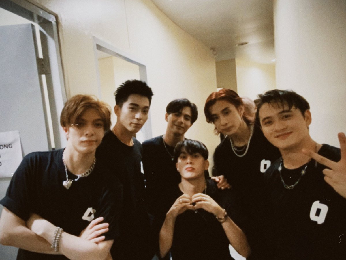 with the boys 

 #BGYO_BeUsAlbumShowcase