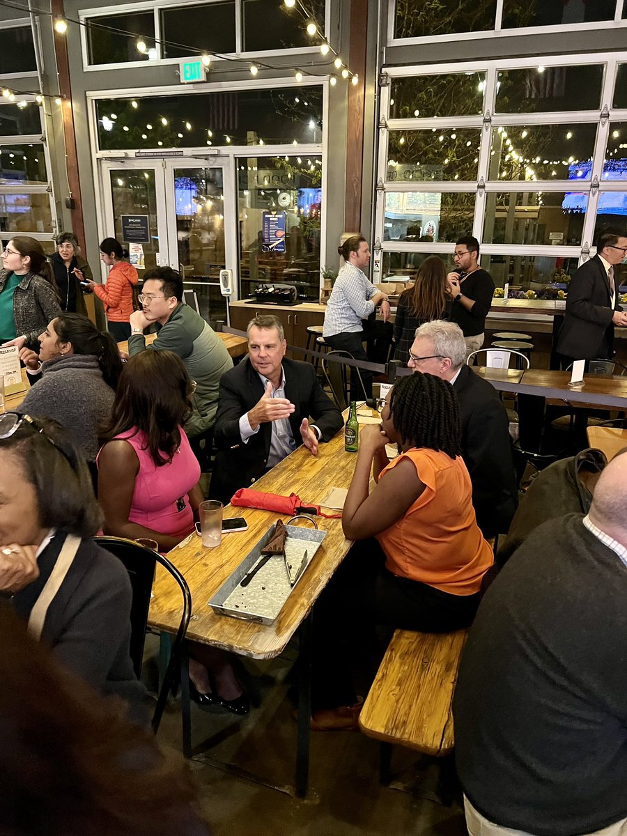 BusseyJada's tweet photo. So much fun hanging out with @EmoryGIM colleagues for dinner last night! #SGIM23 #Joyinmedicine https://t.co/fOUWJjW4BC