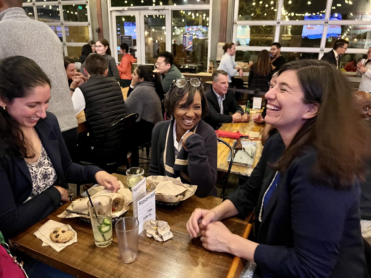 BusseyJada's tweet photo. So much fun hanging out with @EmoryGIM colleagues for dinner last night! #SGIM23 #Joyinmedicine https://t.co/fOUWJjW4BC