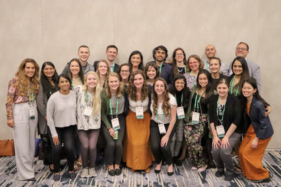 So proud of this 🌟 AMAZING 🌟 group of UPMC residents @PittIMChiefs presenting their outstanding research, innovations, workshops, and vignettes at #SGIM2023!!  Over 25 UPMC residents at the @PittGIM reception last night!! Woohoo!! 📷:@PittGIM