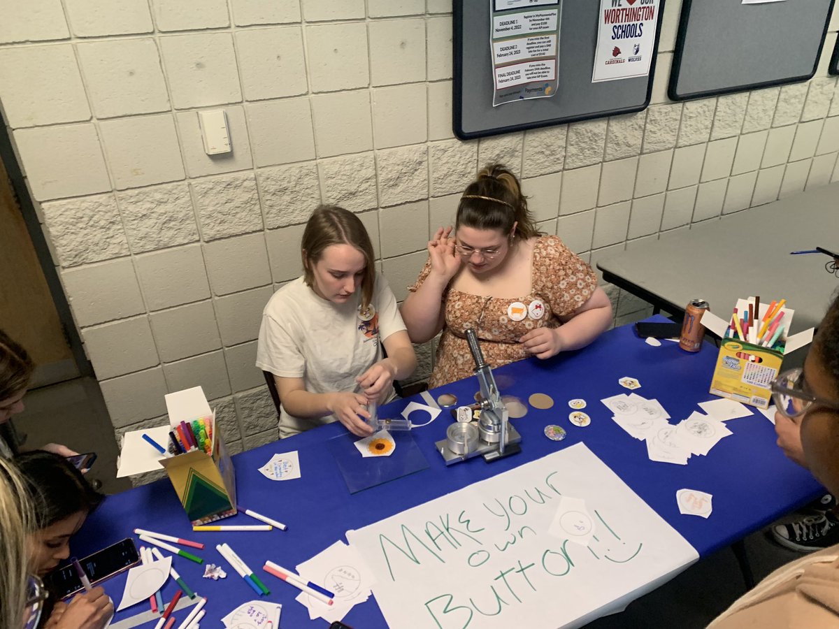 WKHSWolves's tweet photo. It’s a school-wide favorite, Arts in Action Day!!! Thank you to everyone that helps put this event on for our students and staff. #ArtRocks #itsworthit https://t.co/bmfva3e6S6
