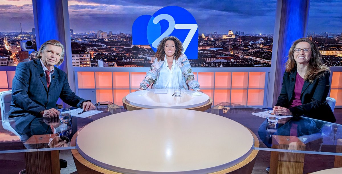 27 - ARTE tweet media