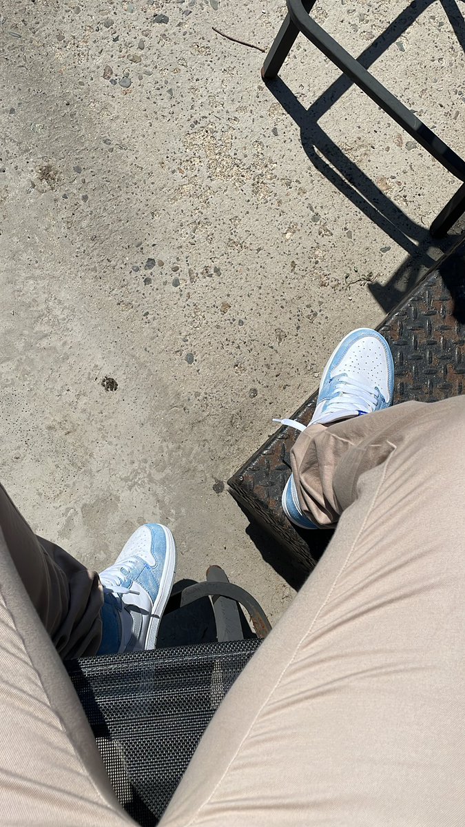 lonerwolf22's tweet photo. #KOTD #Jordan #HyperRoyals #summer #wearyourkicks https://t.co/4NTZLe9lc0