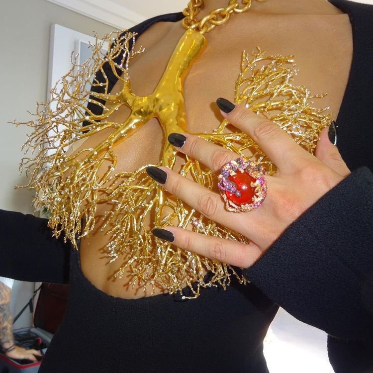 modelsdiaryy's tweet photo. bella hadid’s schiaparelli dress for the 2021 cannes film festival https://t.co/iGJ3LyUYwU