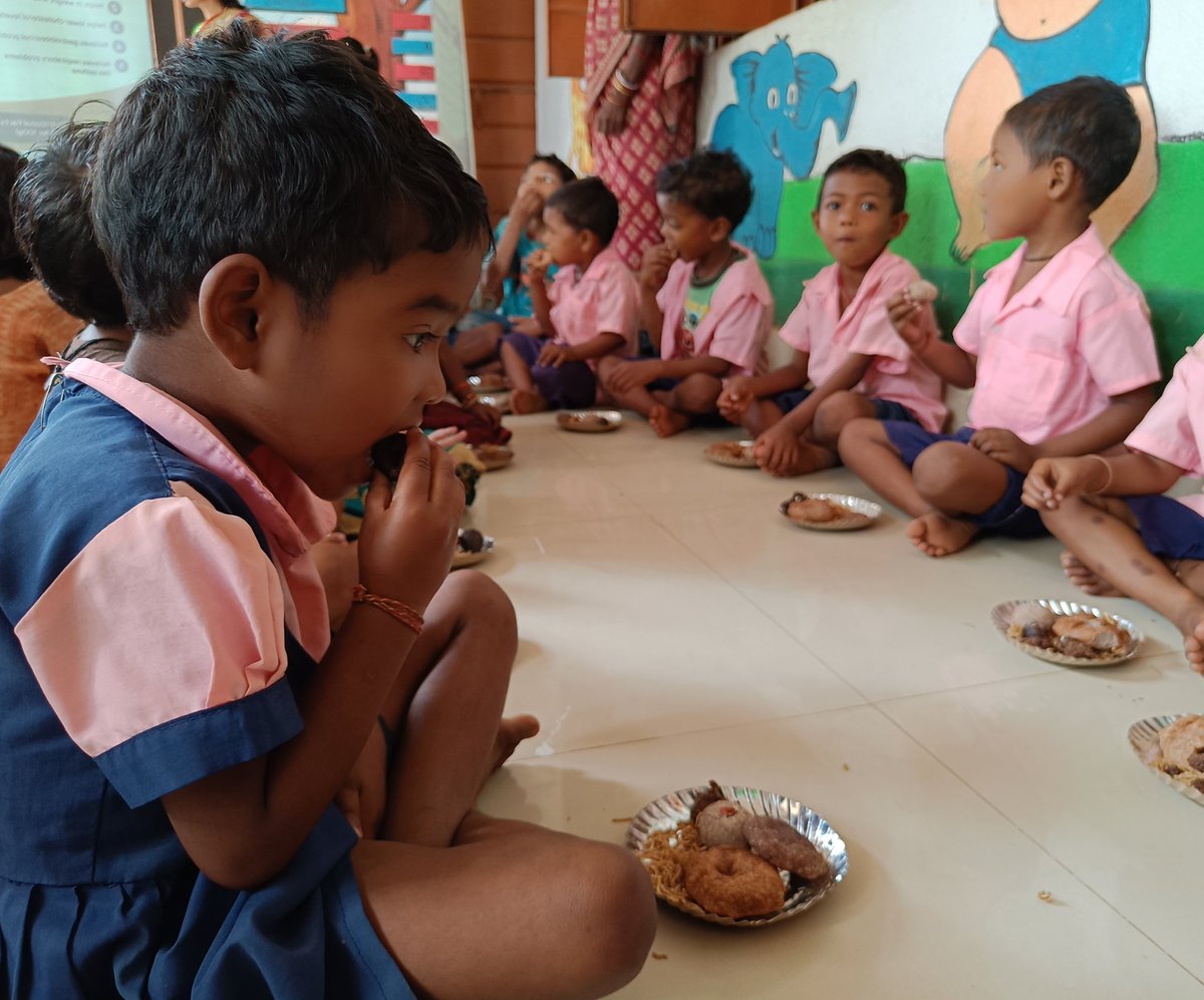 Aaaishu_'s tweet image. Millet Mother Event was organized at AWC, Matiagarh of Jashipur Block under Mayurbhanj District to celebrate International Year of Millets 2023. Children loved all the Ragi items and especially Ragi Cake. 

#odishamilletmission #missionshakti #mayurbhanj #Odisha