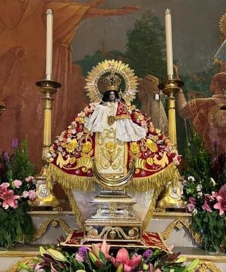 Talpa_Magico's tweet photo. Esta imagen cumple 100 años de su Coronación Pontificia, dada un 12 de mayo de 1923. FELICIDADES a quienes veneran esta Imagen Santa. @webcamsdemexico @EsMexico @Sierra_Jalisco @Secturjal @ExpCulturaMx @MagicosMex https://t.co/aixPAG280n