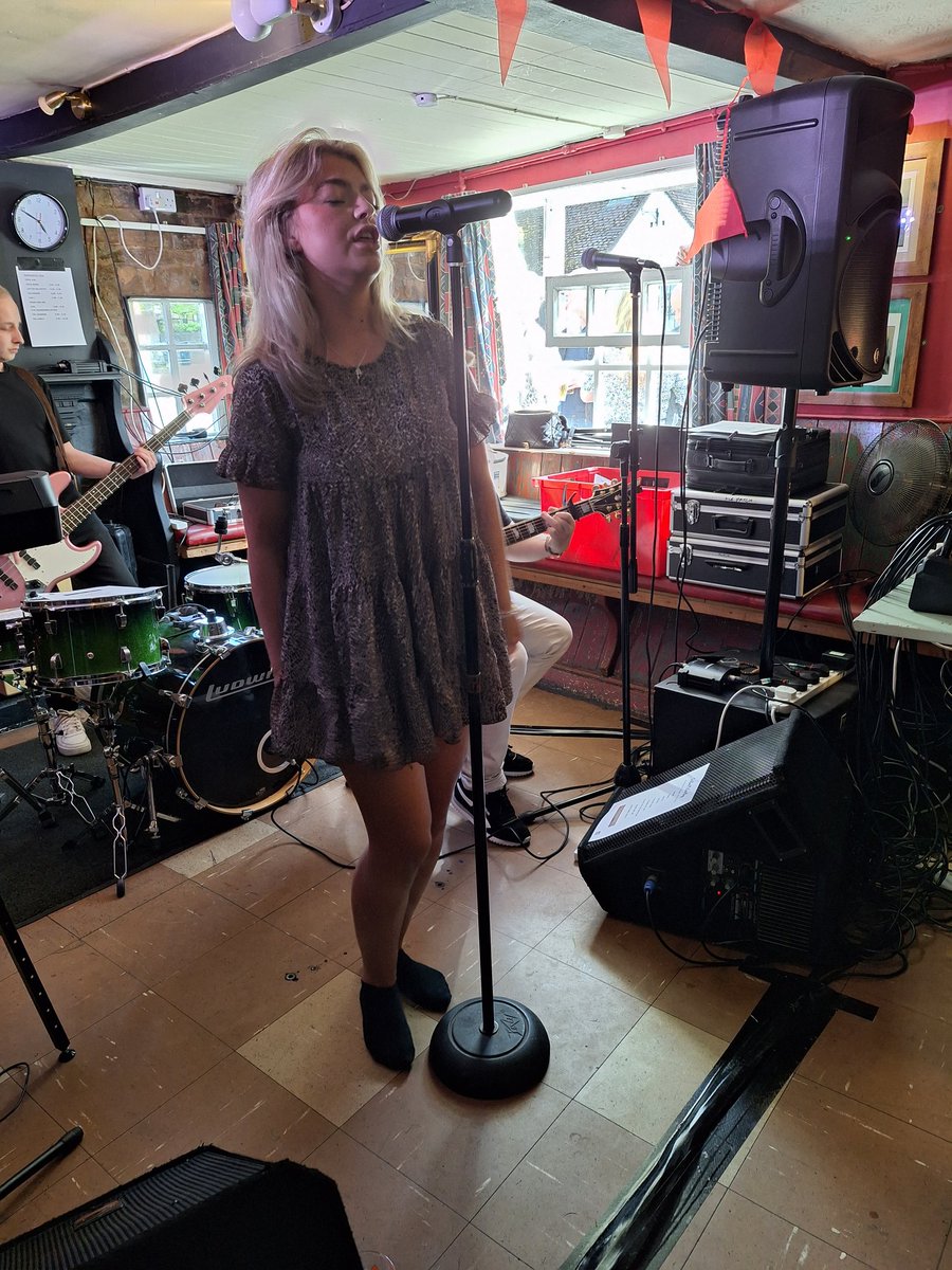 jon66barker's tweet photo. @caitlinmcarthy @lewiscutts Liam & Thomas playing live in #morganfest #TheSquirrel in Rugby last Sunday #remembertonight #tour2023 https://t.co/rdrgU9chRg