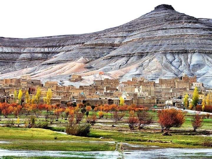 #المملكة_المغربية
قرية أمازيغية بالأطلس الكبير، المغرب 🇲🇦
