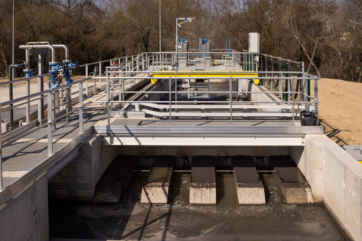 industriambient's tweet photo. #Reportaje: EDAR de Vilafranca del Penedès

#PlantReport: Vilafranca del Penedès WWTP

Lee y descarga el reportaje completo | Read &amp; Download the complete plant report: 

➡️https://t.co/TtbjyKXV6t

@GsInima @aigua_cat @mancomunitatPG @Flottweg @AZUDWater @sigmadaf https://t.co/2e7HUvavGj